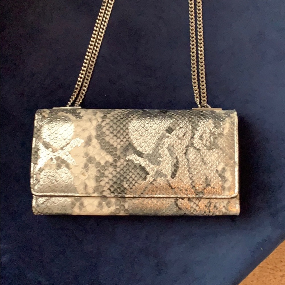 NEW INC CROSSBODY CLUTCH